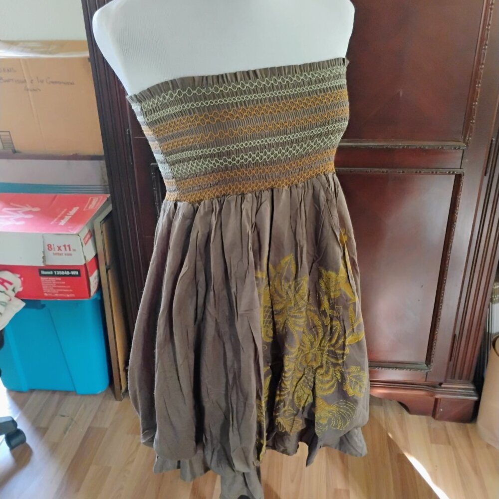 Halter Top - Picture 4 of 5